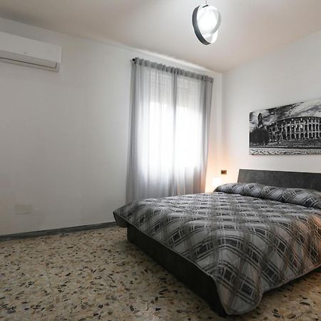 شقة Roby'S House 70 Settebagni المظهر الخارجي الصورة